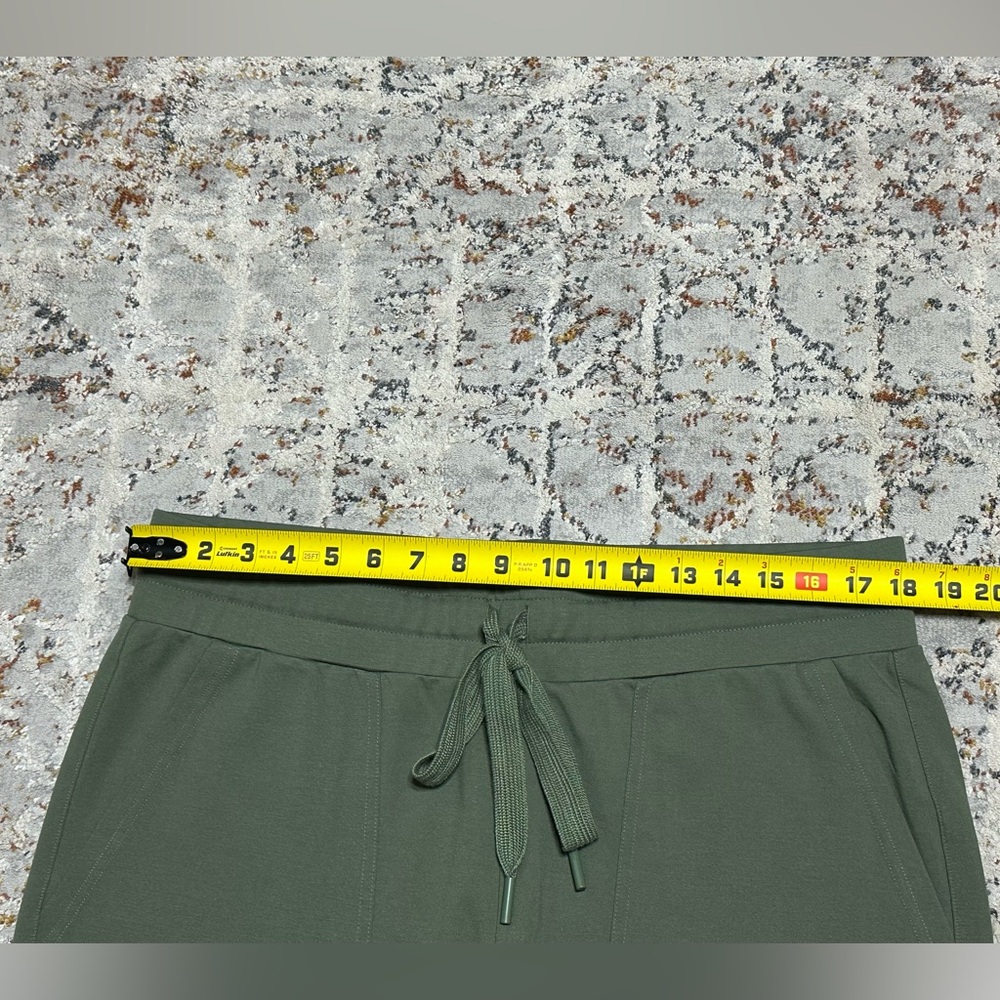 CABI Everyday Lounger Jogger Pants size Large olive green rayon nylon blend EUC - Picture 6 of 13